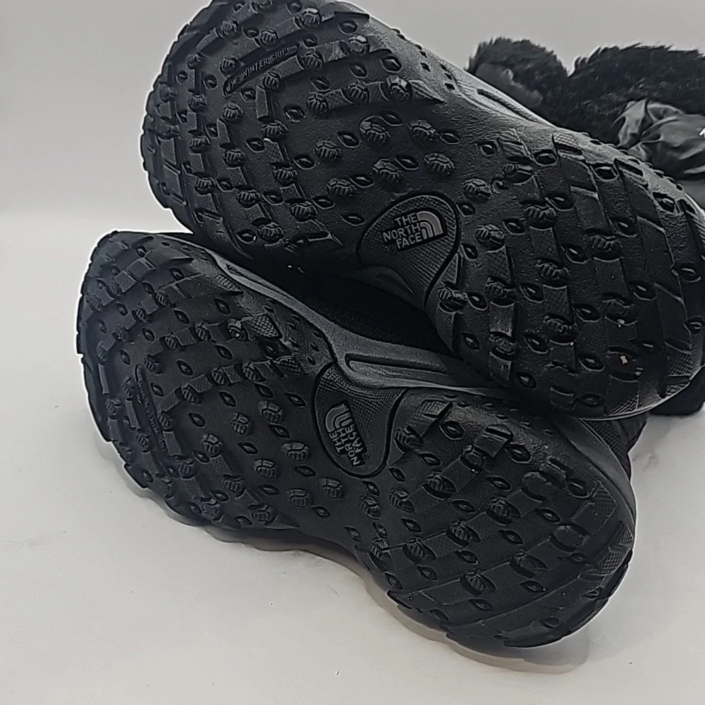 The North Face Girls filles Size 13 Fur Boots